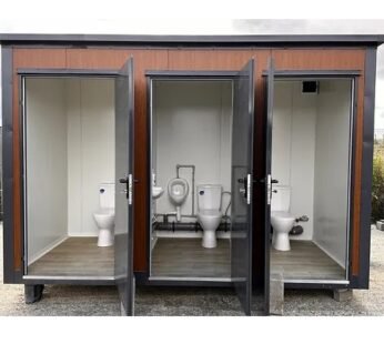 Contenedor Sanitario Tipo Pabellón con Triple Cabina